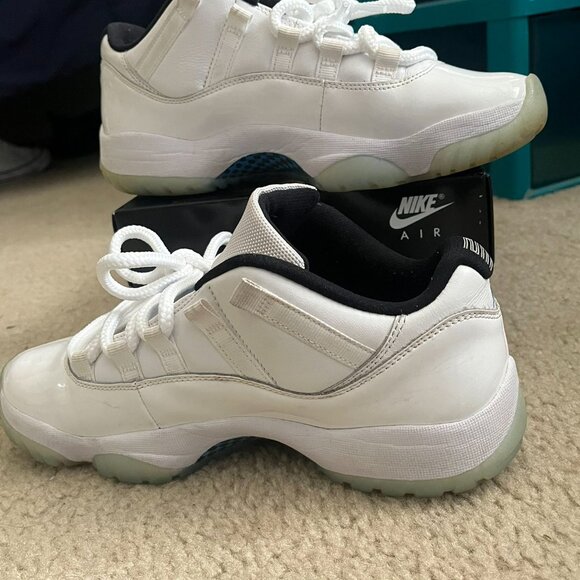 Jordan retro 11 lows - Picture 2 of 2